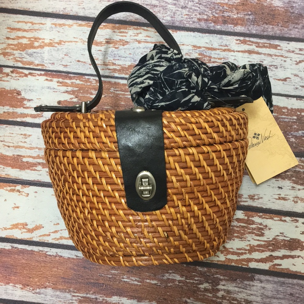 💐Patricia Nash Caselle Basket Bag Tan/Black